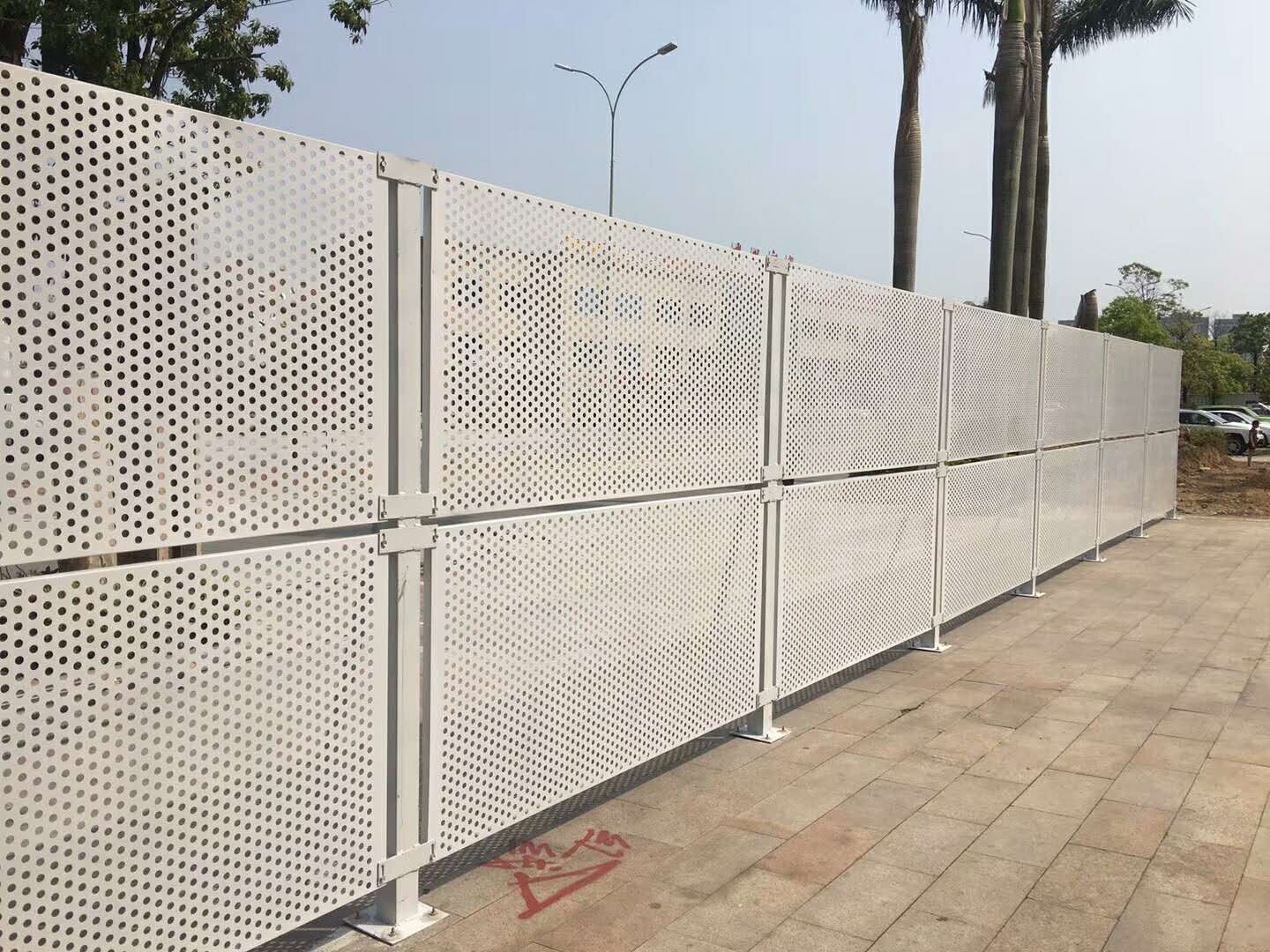 圍墻沖孔網板